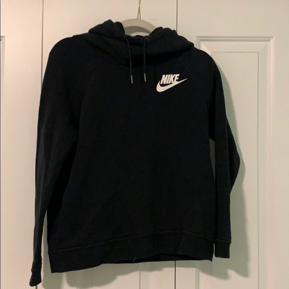 Nike women’s fleece-lined sweatshirt